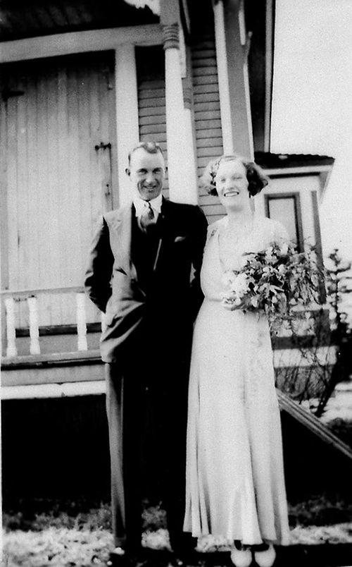 Flrrie Wallis and Melvin Tibert Wedding1 934